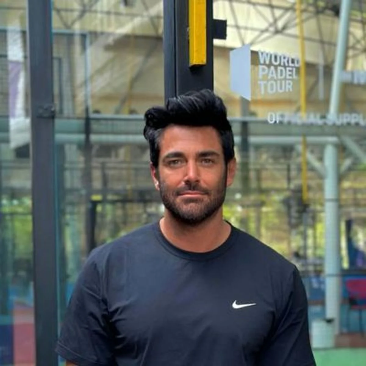 تاریخ عکس گردی| استایل، لوکیشن و نکته‌ای که در سلفی جدید گلزار جلب توجه کرد!