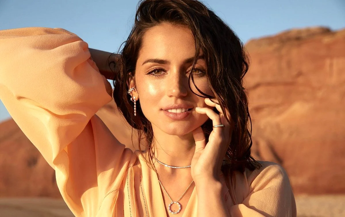 خبر جدید | تغییر چهره آنا د آرماس، بازیگر مشهور هالیوودی