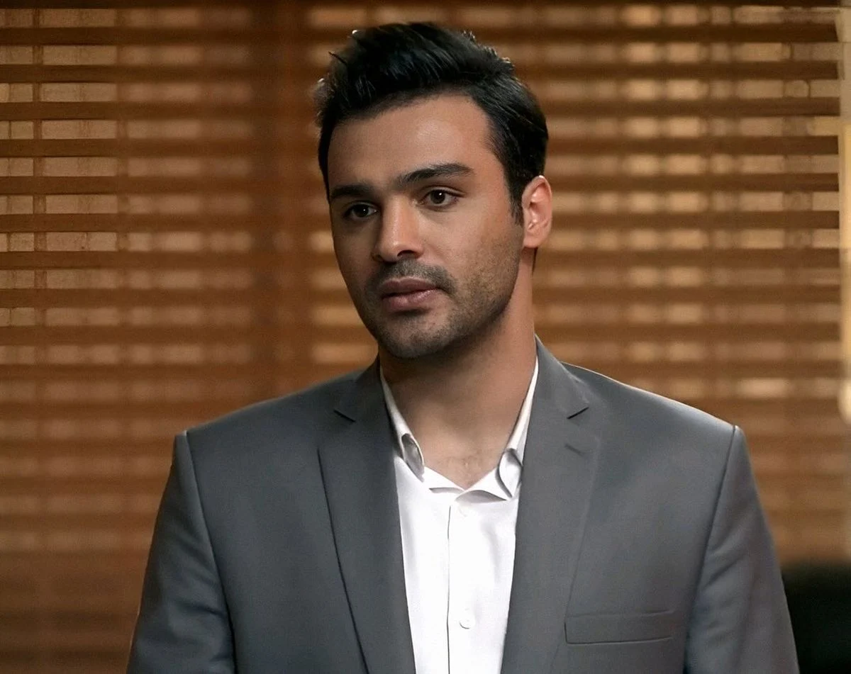 خبر جدید | چهره متفاوت بازیگر سریال دلدادگان در جشنواره فجر