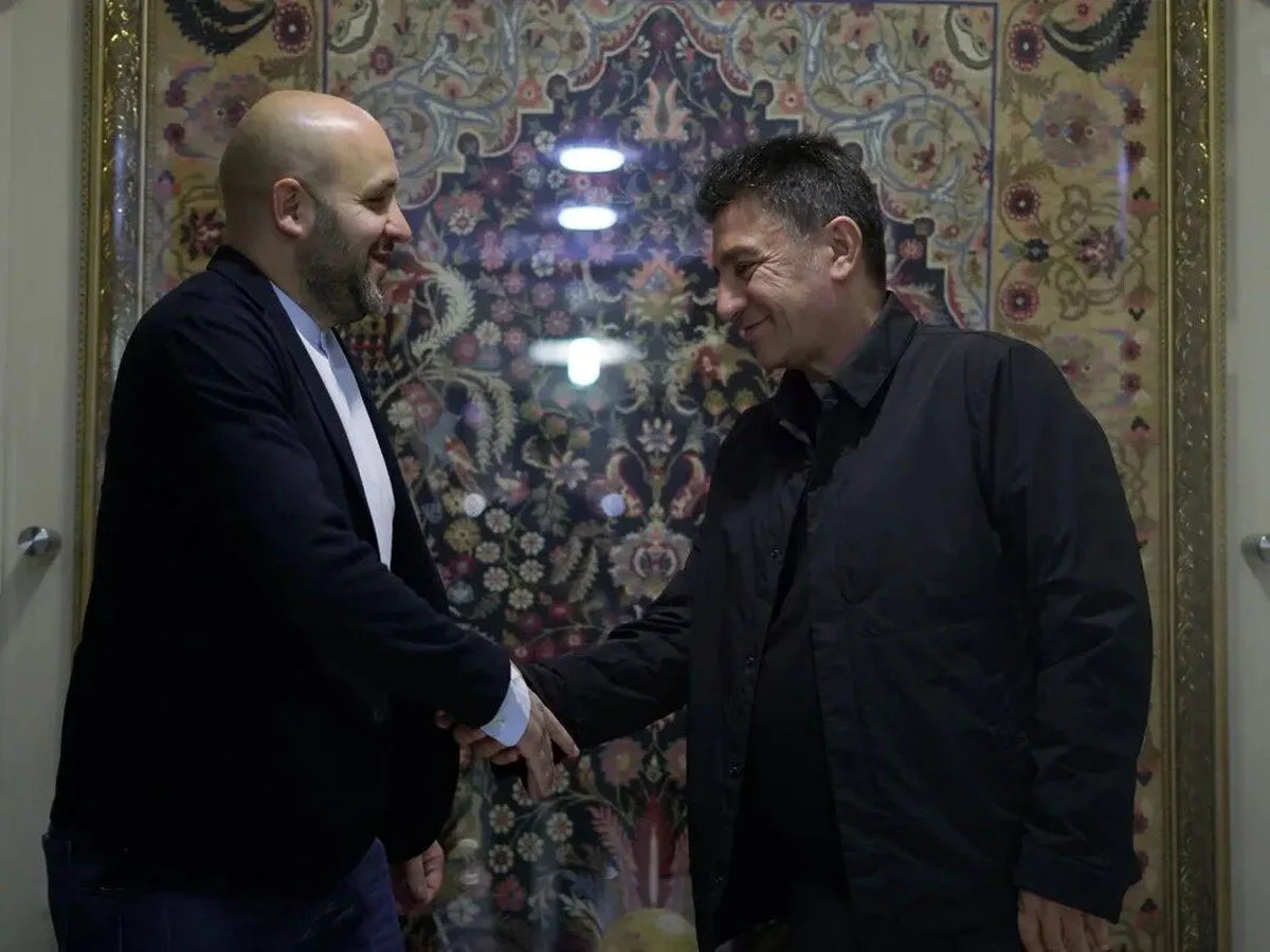 نگاه روز | تیپ و استایل دستیار ایتالیایی قلعه‌نویی سوژه شد!