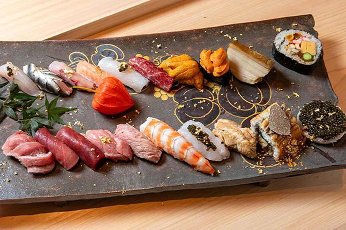 نگاه روز | گران‌ترین غذای تاریخ که رونالدو و جنیفر لوپز آن را خوردند