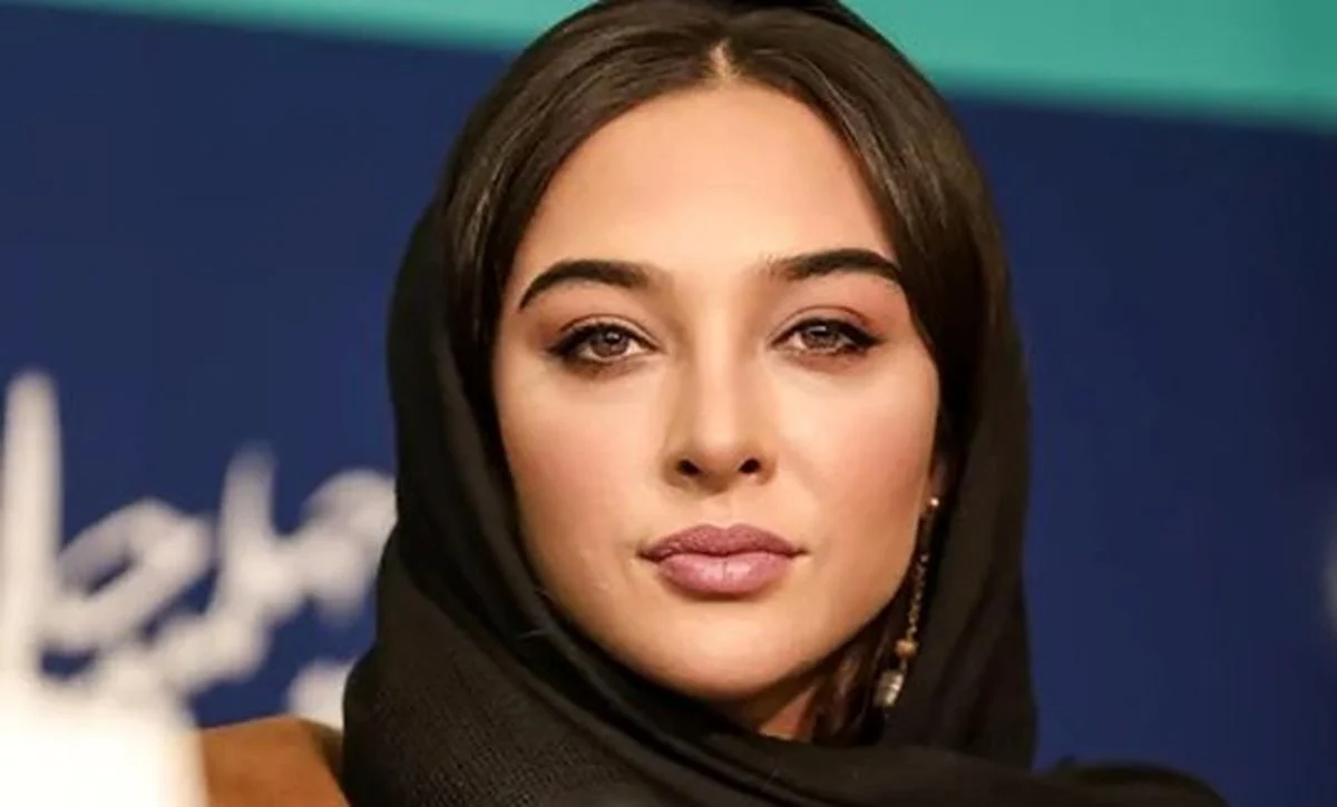 نگاه روز | استایل شیک آناهیتا درگاهی در یک مراسم شبانه