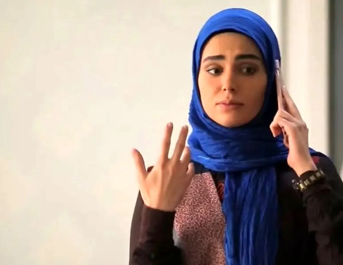 نگاه روز | آفرینِ سریال آنام با استایلی فرانسوی در ۲۸ سالگی نگاه روز | آفرینِ سریال آنام با استایلی فرانسوی در ۲۸ سالگی