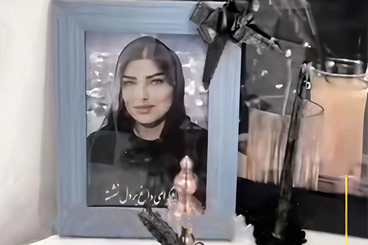 نگاه روز | مبینا زارع ساکن اسلامشهر که با هیتلر ازدواج کرده بود نگاه روز | مبینا زارع ساکن اسلامشهر که با هیتلر ازدواج کرده بود