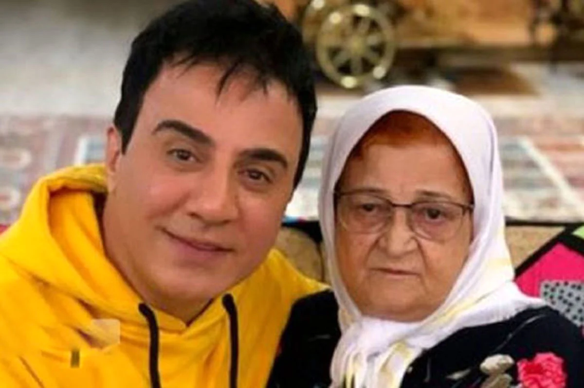 حضور عمو پورنگ و مادرش در حرم حضرت عبدالعظیم حضور عمو پورنگ و مادرش در حرم حضرت عبدالعظیم