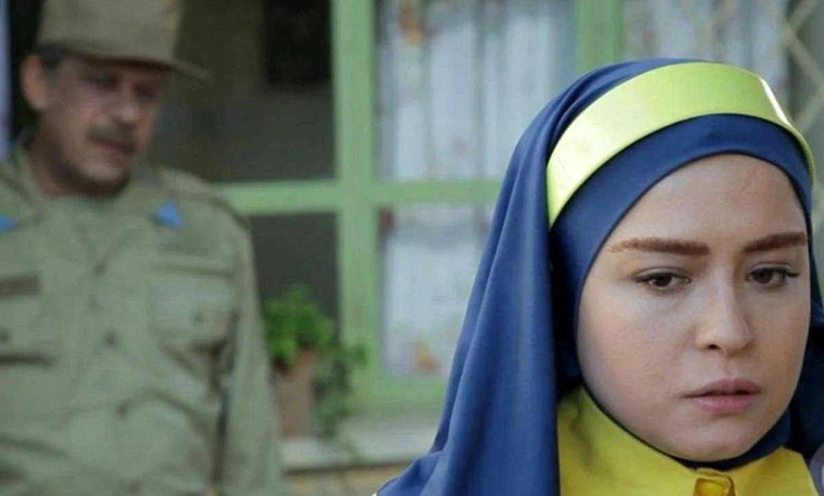 خبر جدید ؛ عکس یادگاری بازیگران محبوبِ سریال «کیمیا» لب رود کارون