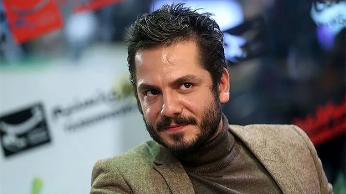 خبر جدید ؛ سلفی شلخته عباس غزالی با دخترش در آسانسور خبر جدید ؛ سلفی شلخته عباس غزالی با دخترش در آسانسور