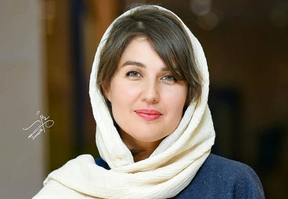 گلوریا هاردی در دل بافت تاریخی یزد | سفر جذاب همراه خانواده