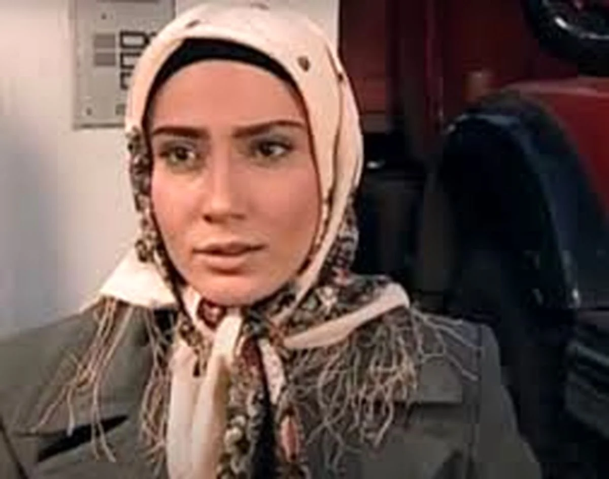 خبر جدید ؛ عکس‌های هنری گلرخ سریال پایتخت در غروب پاییز