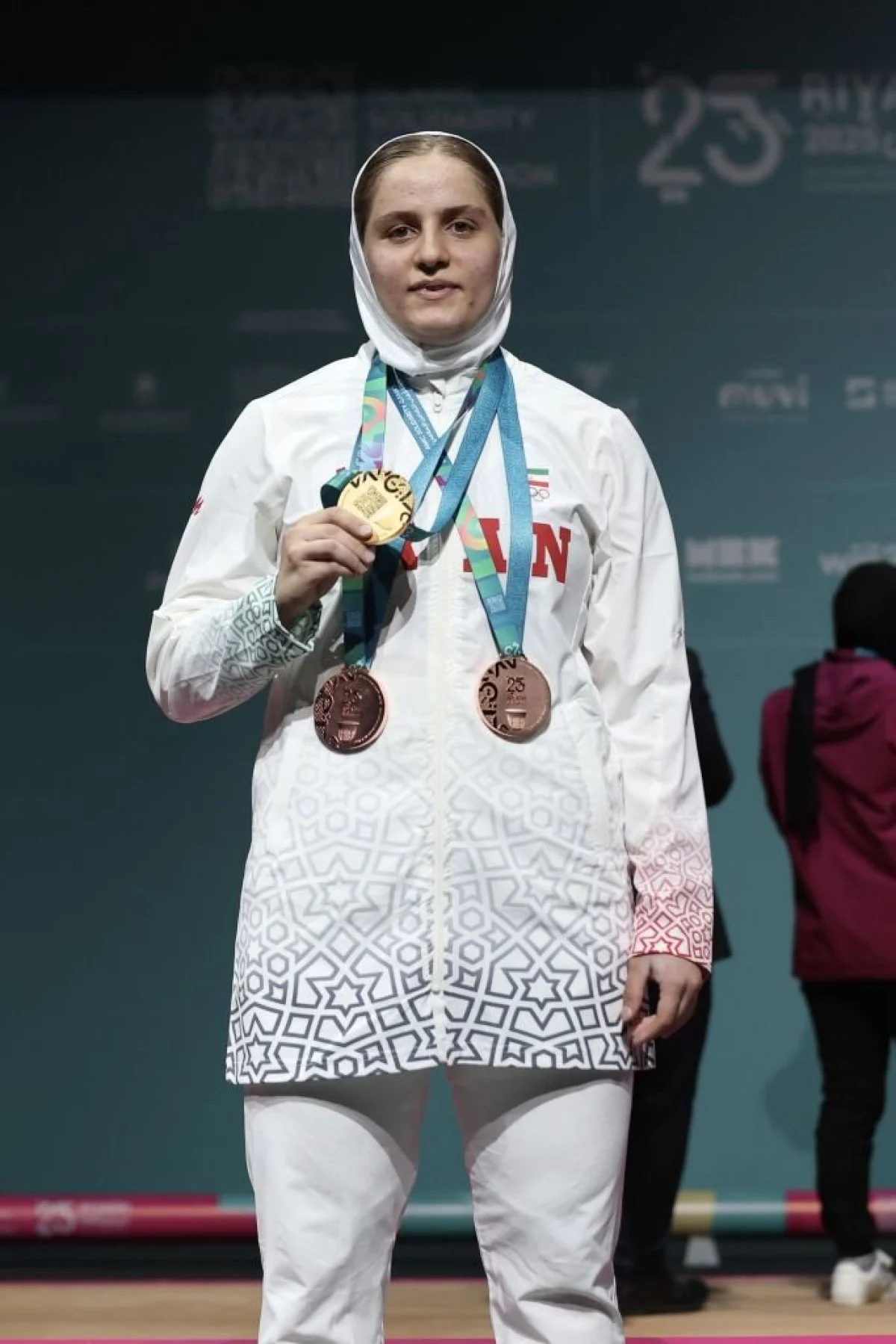 2025-11-17_11-12-01_389304-meylesokhan-ir 6324487