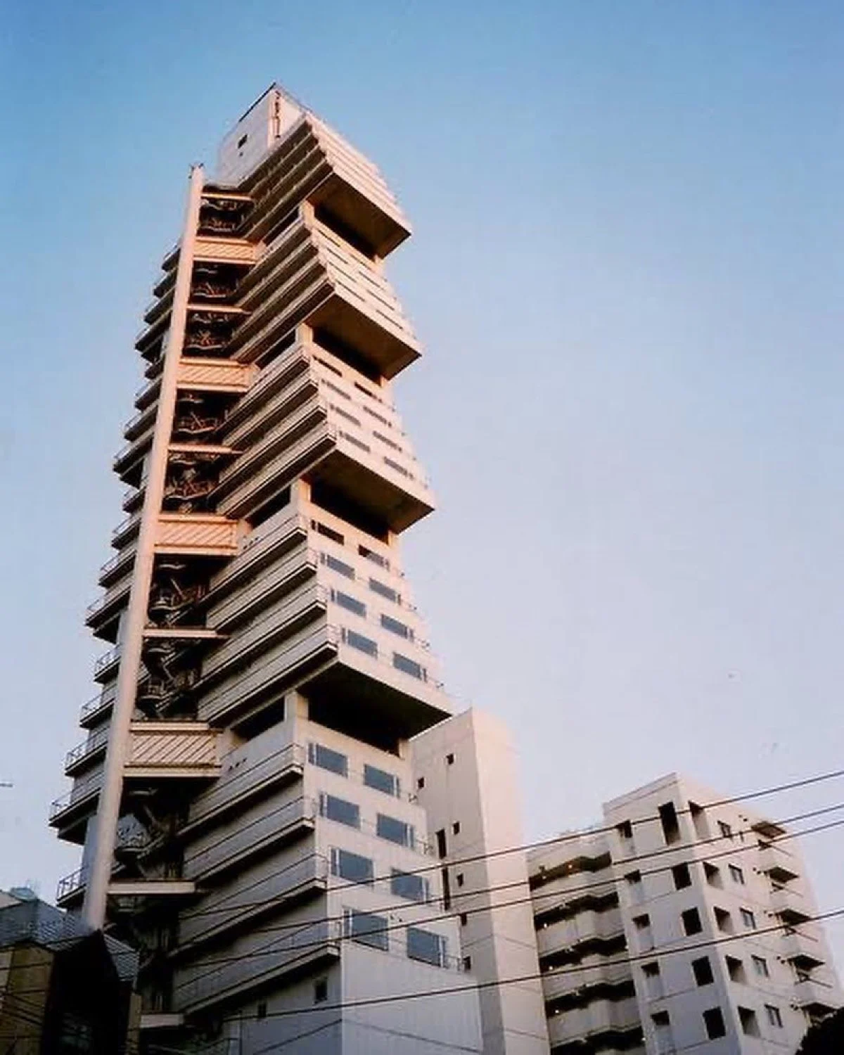 2025-11-17_12-03-38_534069-meylesokhan-ir 6