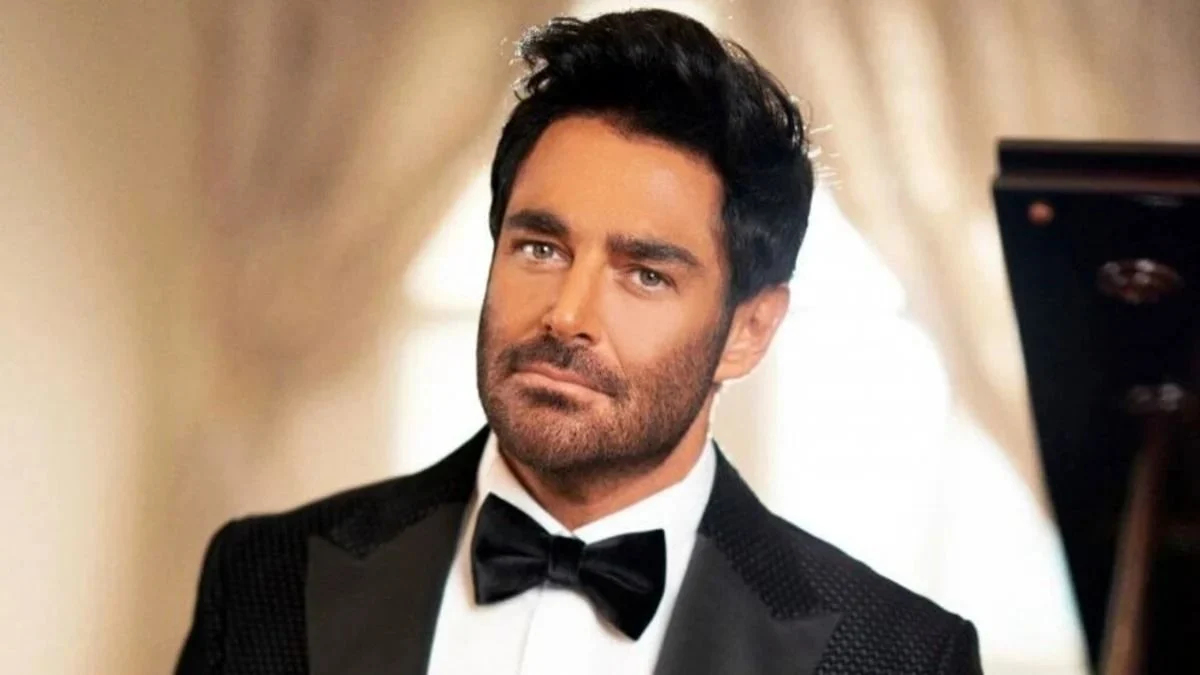 خبر جدید ؛ گاف عجیب در یک بنر تبلیغاتی با حضور رضا گلزار خبر جدید ؛ گاف عجیب در یک بنر تبلیغاتی با حضور رضا گلزار