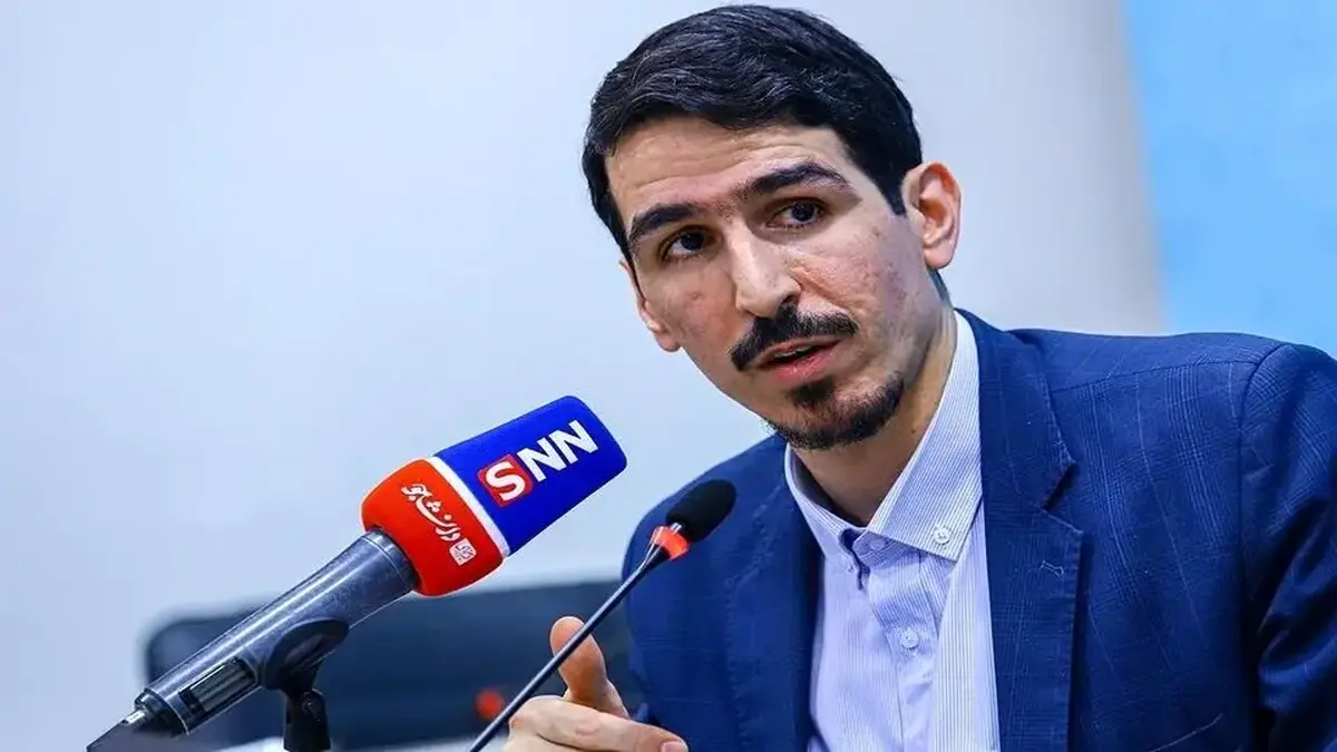 مالک شریعتی: نرخ سوم بنزین نه منطق دارد نه کارآمدی؛ دولت باید از آزمون‌های تکراری دست بردارد+فیلم