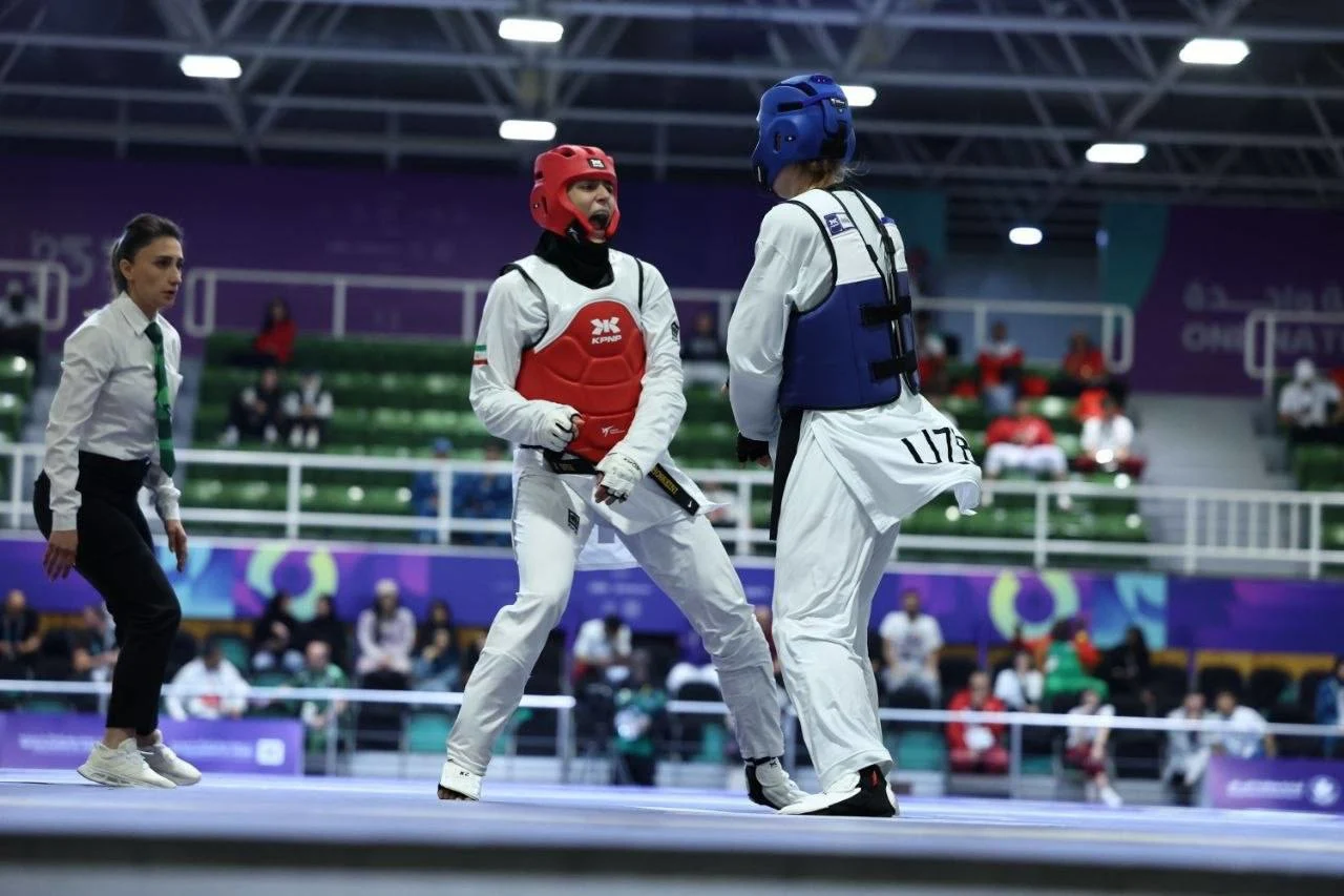 وقتی اعتراضات راه به جایی نبرد؛ تصمیم عجیب داور و بهت ایرانیان در عربستان! وقتی اعتراضات راه به جایی نبرد؛ تصمیم عجیب داور و بهت ایرانیان در عربستان!