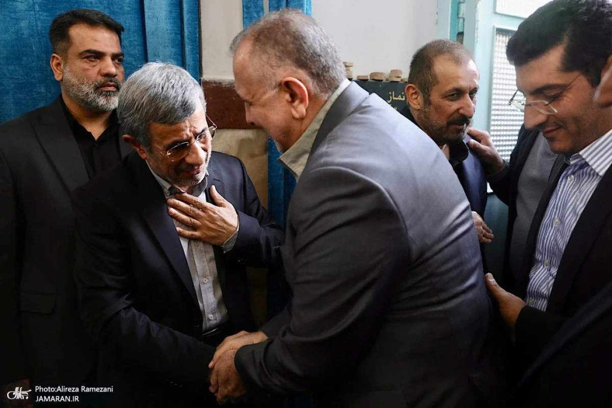 2025-11-17_22-24-56_722312-meylesokhan-ir مراسم+ختم+خواهر+محمود+احمدی+نژاد (1)