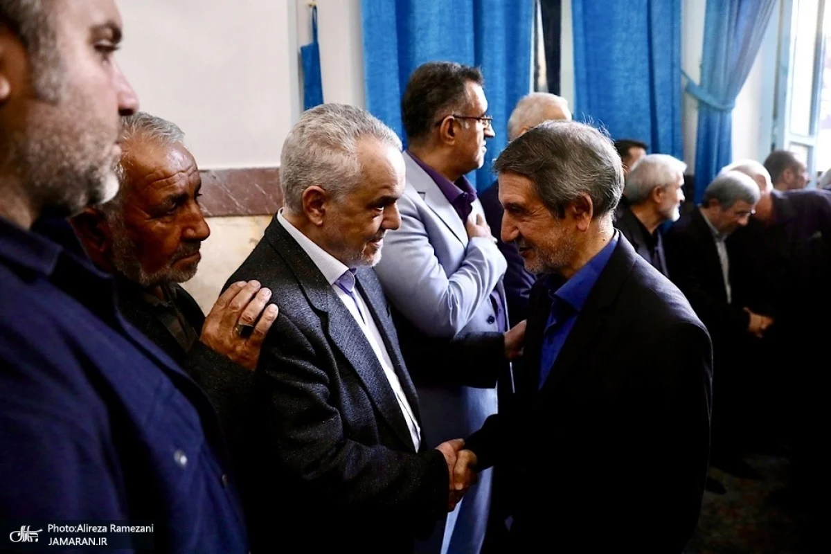 2025-11-17_22-24-57_110887-meylesokhan-ir مراسم+ختم+خواهر+محمود+احمدی+نژاد (3)