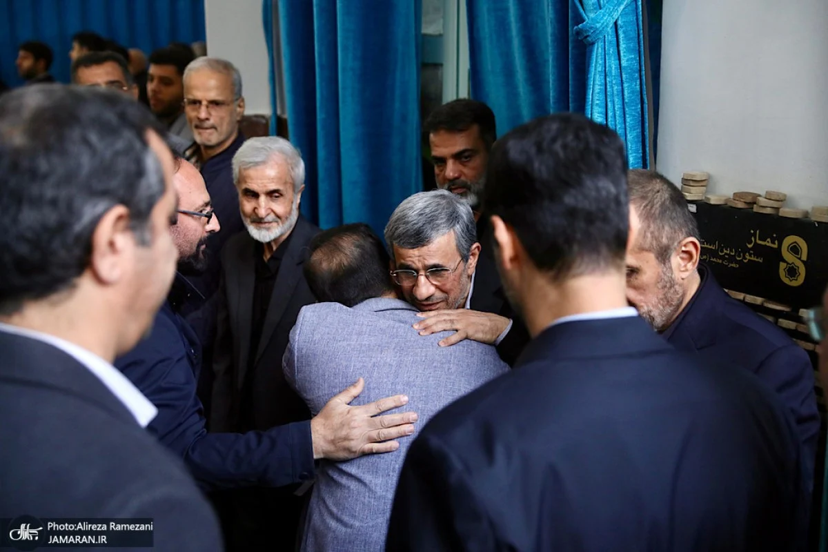 2025-11-17_22-24-57_456538-meylesokhan-ir مراسم+ختم+خواهر+محمود+احمدی+نژاد (4)