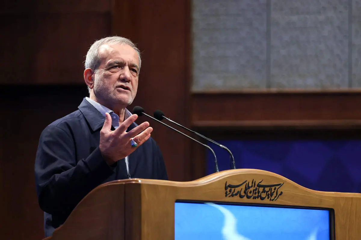 مسعود پزشکیان: پیام‌نور از اهداف اصلی فاصله گرفته | نقد آموزش صرفاً مدرک‌محور