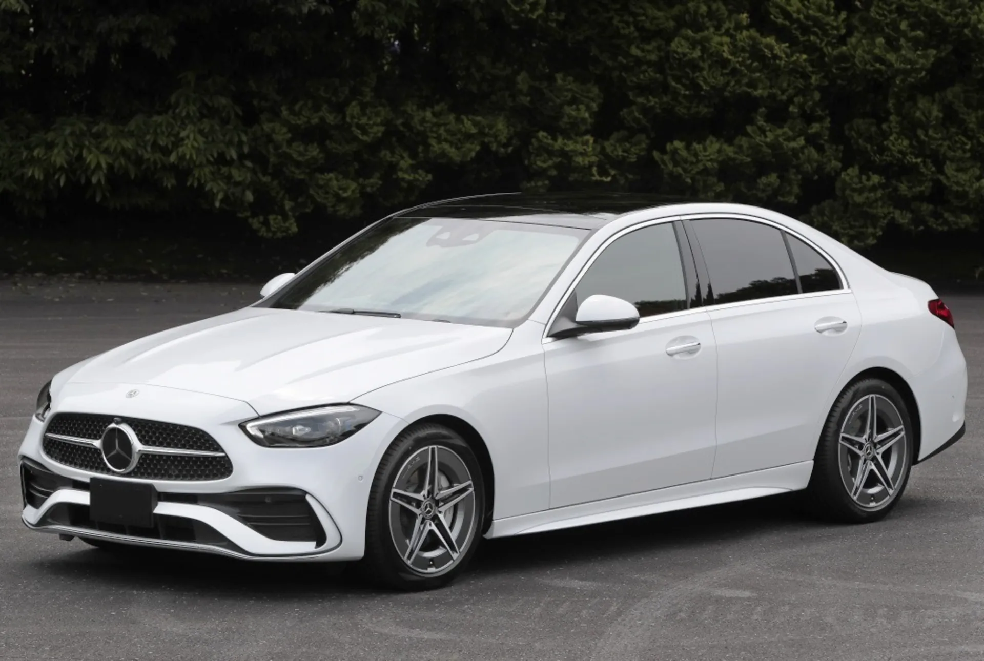 بزرگترین محموله مرسدس بنز وارداتی توسط «ستاره ایران» به گمرک رسید بزرگترین محموله مرسدس بنز وارداتی توسط «ستاره ایران» به گمرک رسید