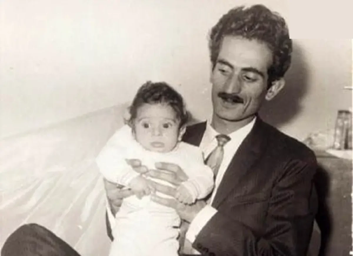 عکس زیرخاکی کیومرث ملکمطیعی و پسرش کامران در دهه ۴۰ عکس زیرخاکی کیومرث ملکمطیعی و پسرش کامران در دهه ۴۰