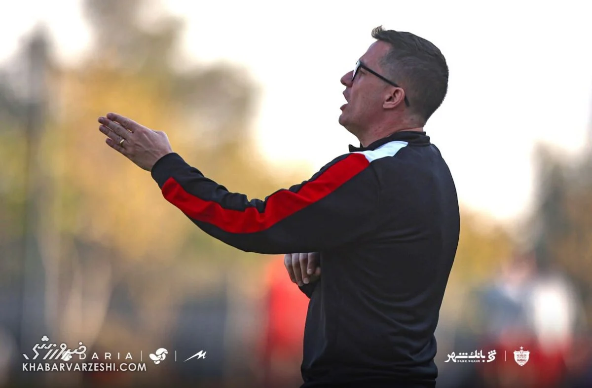 خبر امروز ⚡ اوسمار ترکیب پرسپولیس را زیرورو کرد؛ شگفتانه در راه است اوسمار ترکیب پرسپولیس را زیرورو کرد؛ شگفتانه در راه است