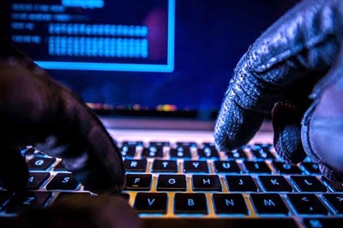 خبر امروز ⚡ کشف شبکه حرفه‌ای کلاهبرداری با مدیریت دختر ۱۶ ساله