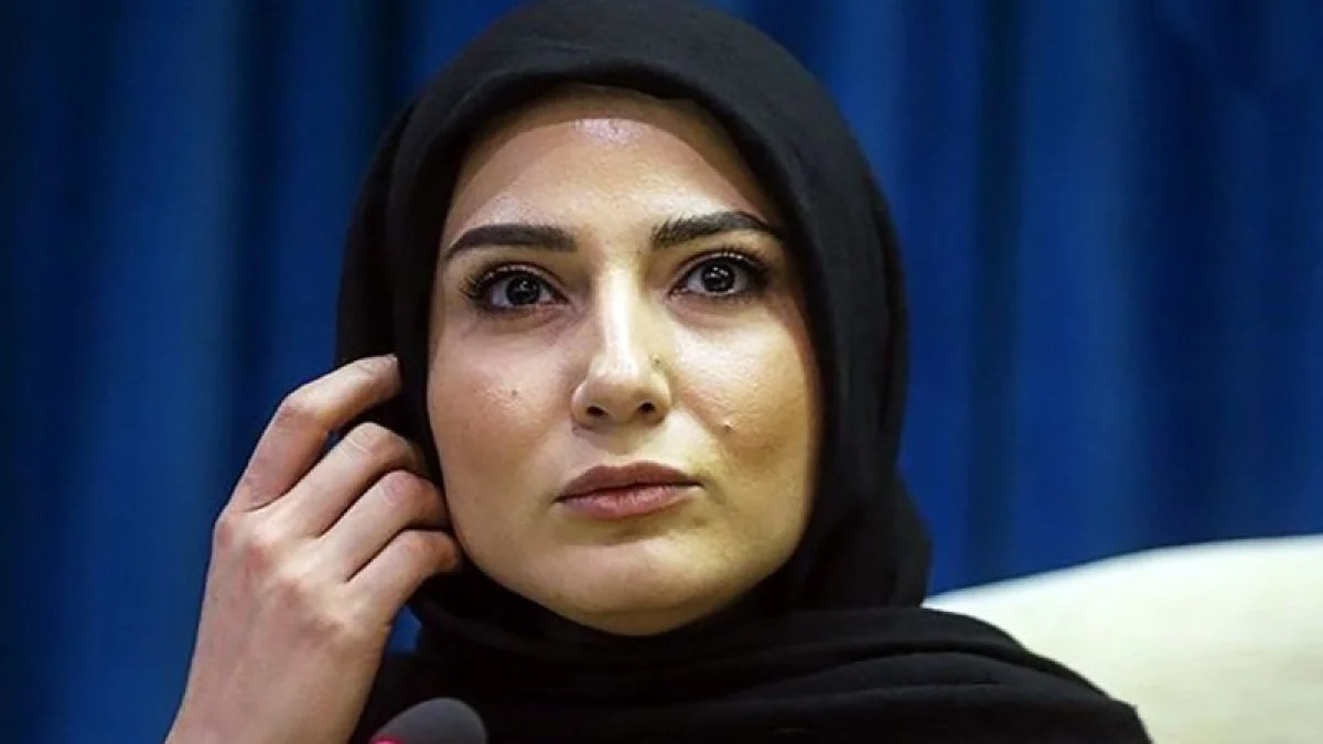 قاب جدید از استایل خاص سمیرا حسنپور قاب جدید از استایل خاص سمیرا حسنپور