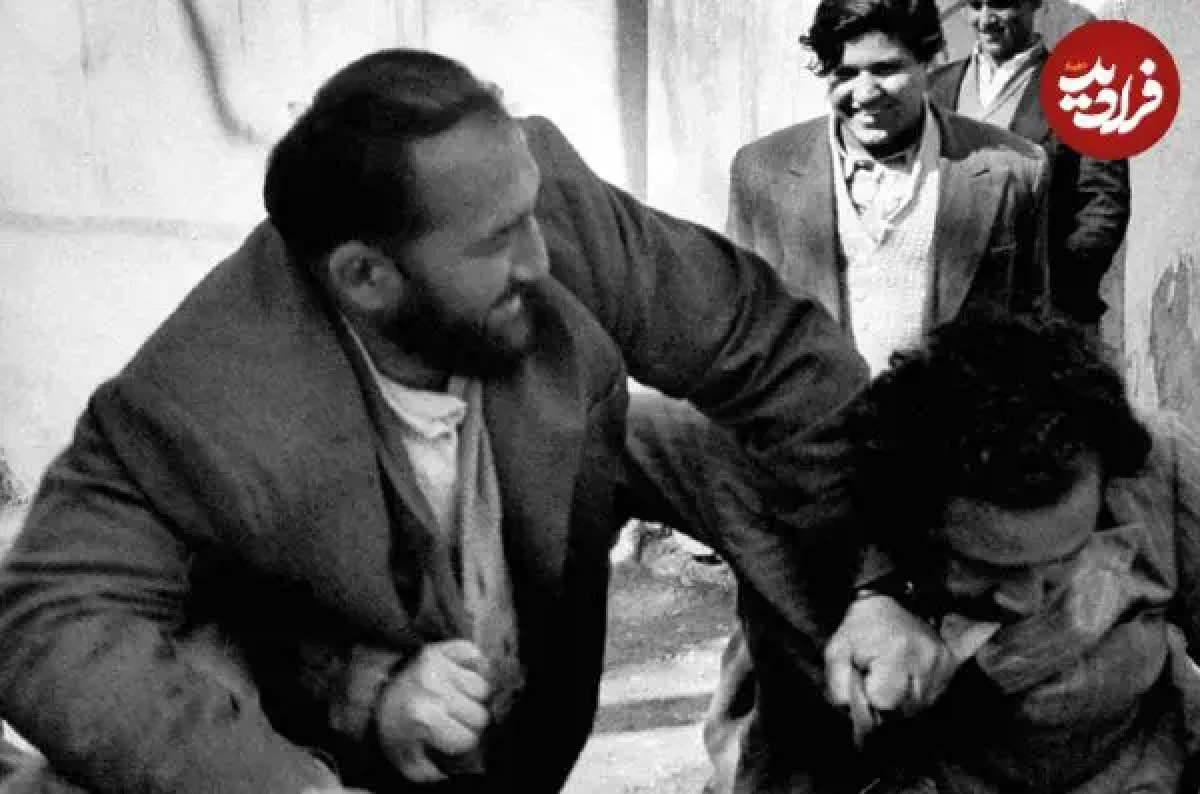 عکس| سفر در زمان؛ «شعبان بی مخ» در 76 سالگی در آمریکا؛ سال 1376 عکس| سفر در زمان؛ «شعبان بی مخ» در 76 سالگی در آمریکا؛ سال 1376