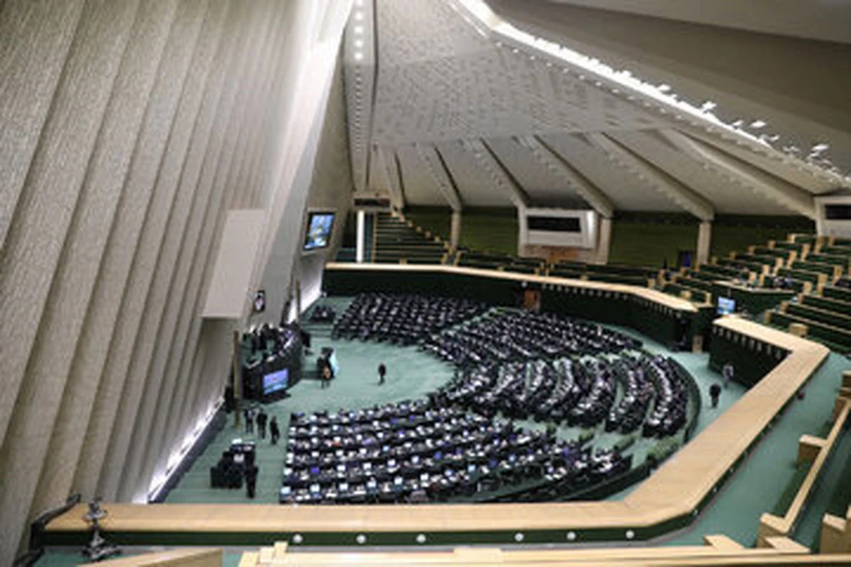 چراغ سبز مجلس به کوتاهسازی دورههای دانشگاهی چراغ سبز مجلس به کوتاهسازی دورههای دانشگاهی