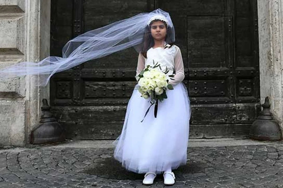 نگاه امروز ✅️ این روزها آدم و حوا دختران ۱۳ ساله ایرانی را شوهر میدهند نگاه امروز ✅️ این روزها آدم و حوا دختران ۱۳ ساله ایرانی را شوهر میدهند