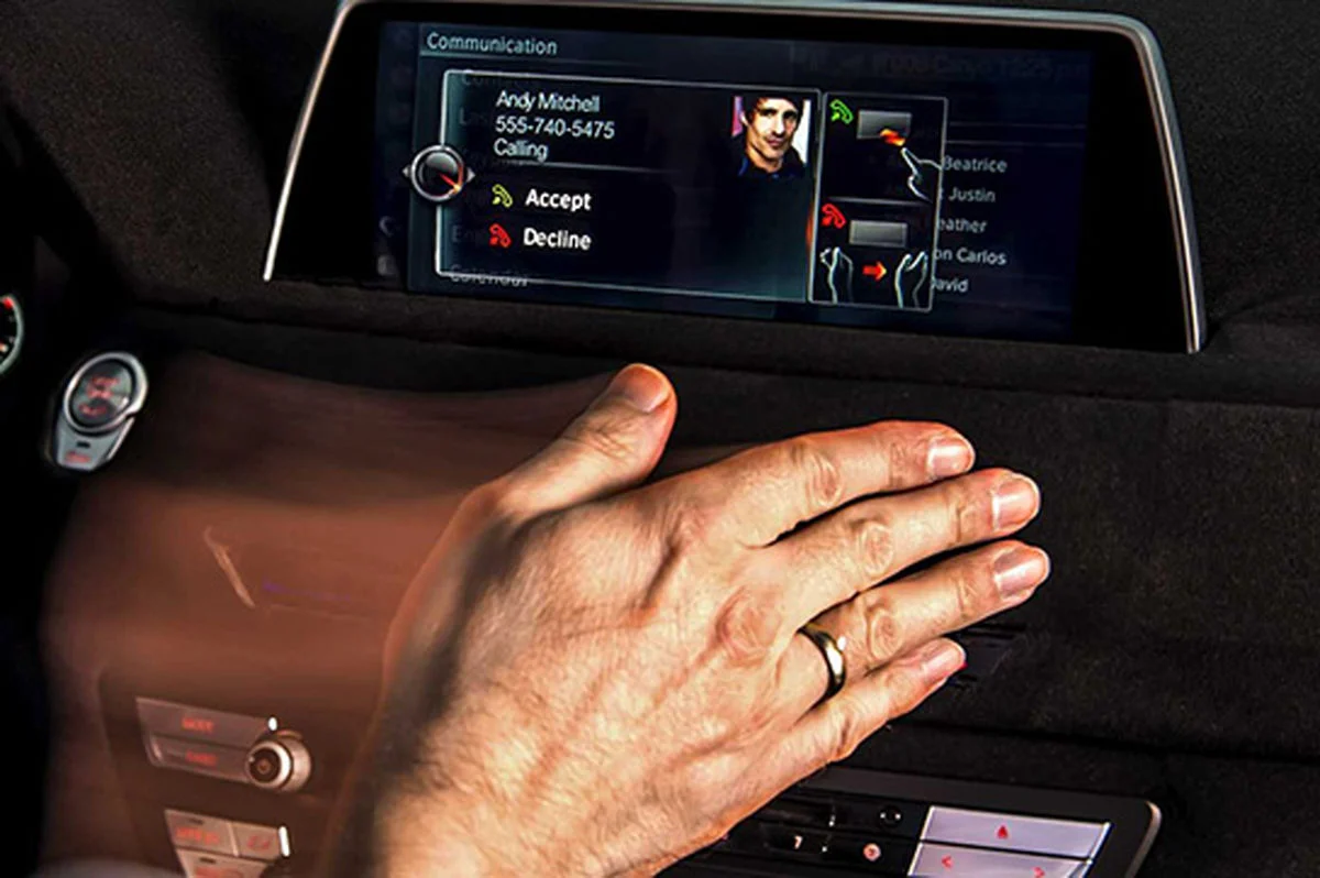 نگاه امروز ✅️ ۱۰ ویژگی مسخره خودروها که خوشبختانه از بین رفتند نگاه امروز ✅️ ۱۰ ویژگی مسخره خودروها که خوشبختانه از بین رفتند