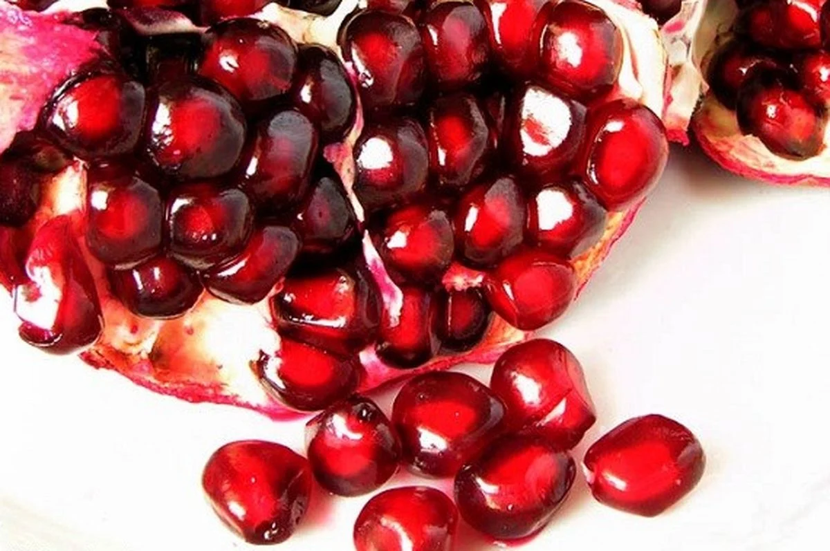 نگاه امروز ✅️ ۱۰ ماده غذایی که از انار آنتیاکسیدان بیشتری دارند نگاه امروز ✅️ ۱۰ ماده غذایی که از انار آنتیاکسیدان بیشتری دارند