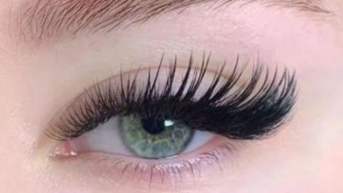 2025-11-24_13-51-25_495764-meylesokhan-ir اکستنشن مژه چیست و چه تفاوتی با کاشت دارد؟