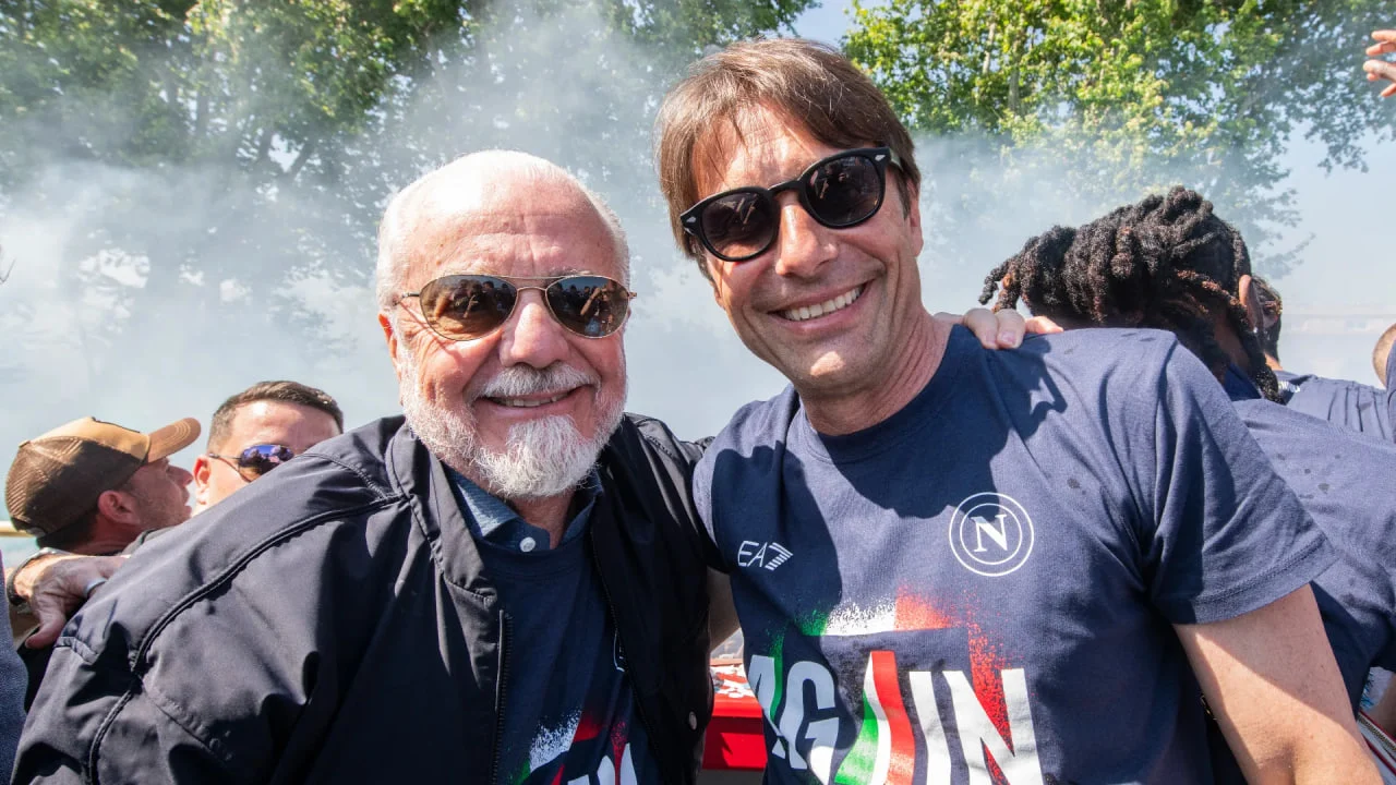 مدیر ناپولی: کونته قصد استعفا نداشت؛ فقط هشدار برای تمرکز بیشتر داد