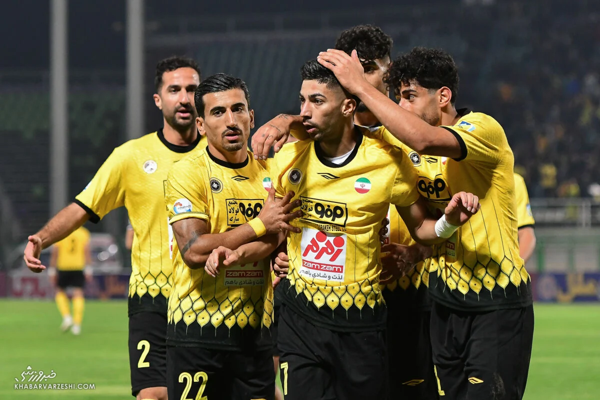 اتفاق نادر در سپاهان؛ مراقب رباط خودتان باشید!