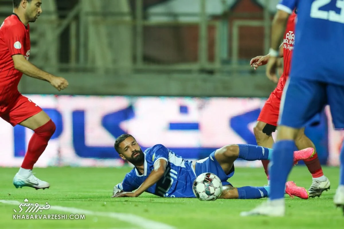 ورزشی | اخراج ستاره مشهور از استقلال؟! بشنو و باور نکن! اخراج ستاره مشهور از استقلال؟! بشنو و باور نکن!