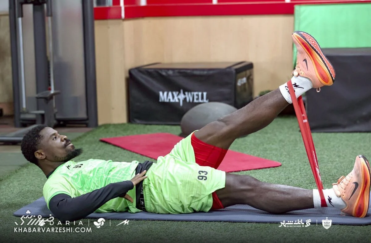 ورزشی | پایان نگرانی سرمربی پرسپولیس؛ سرژ اوریه خوب شد! پایان نگرانی سرمربی پرسپولیس؛ سرژ اوریه خوب شد!