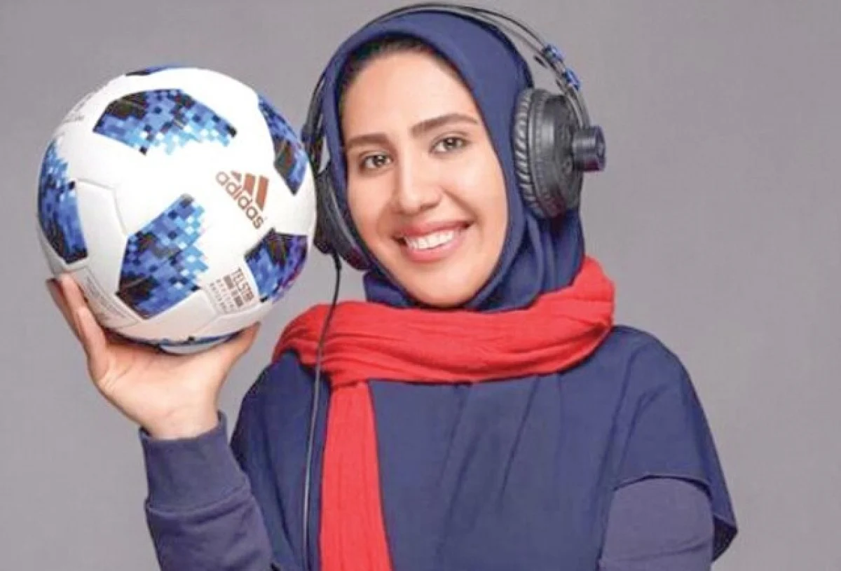 فرنوش جعفری؛ از نویسندگی رادیو تا گزارشگری فوتبال / ببینید فرنوش جعفری؛ از نویسندگی رادیو تا گزارشگری فوتبال / ببینید