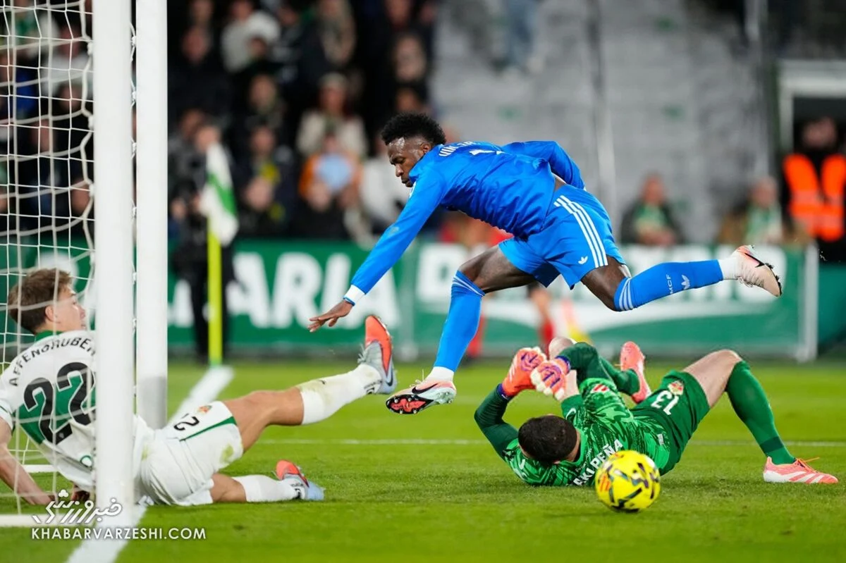 وینیسیوس و اینیاکی پنیا