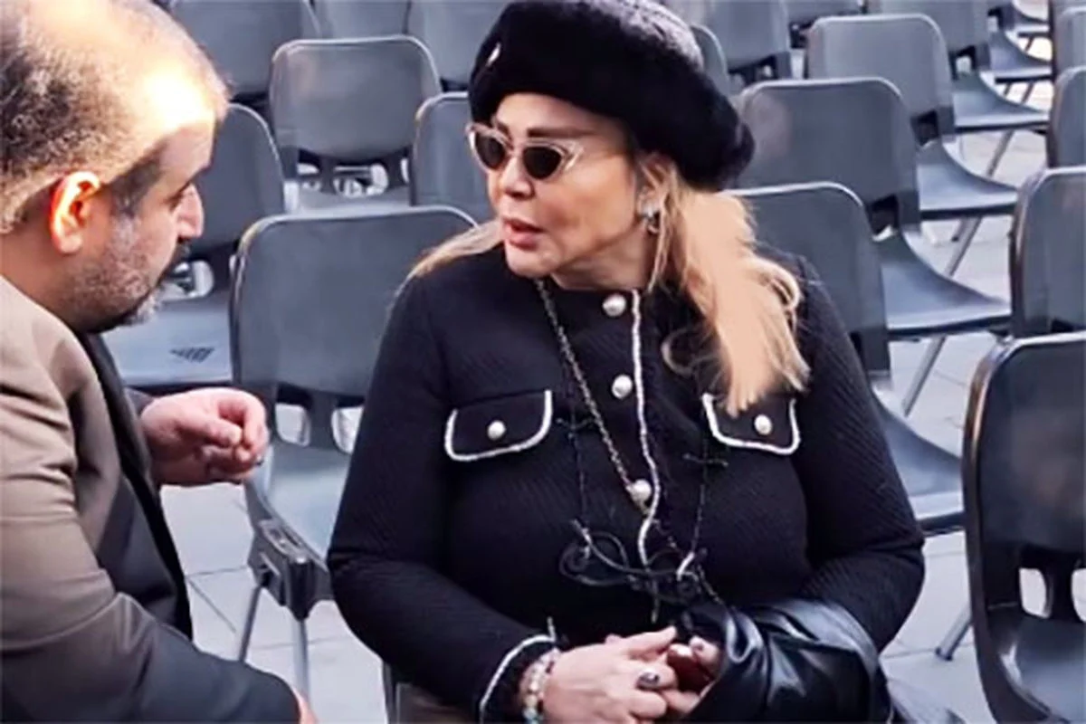 خبر جدید | استایل کمی عجیب بهاره رهنما در مراسم ختم هادی مرزبان خبر جدید | استایل کمی عجیب بهاره رهنما در مراسم ختم هادی مرزبان