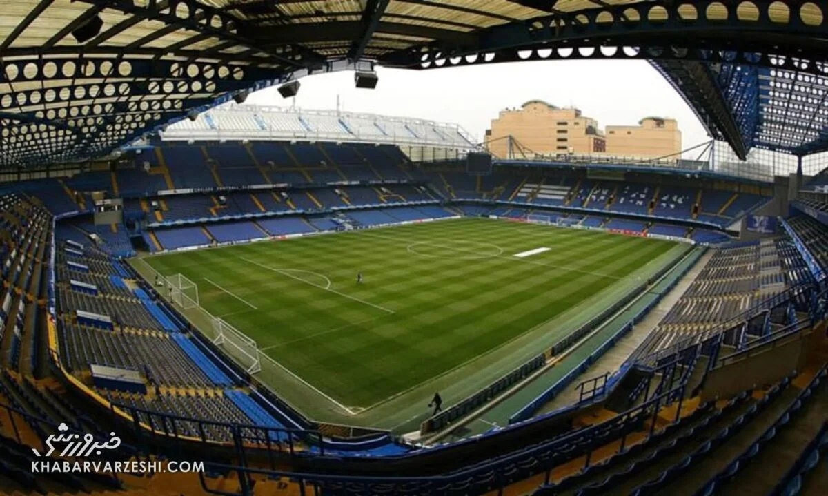 عادل فردوسی‌پور دیدار حساس چلسی و بارسلونا را گزارش می‌کند