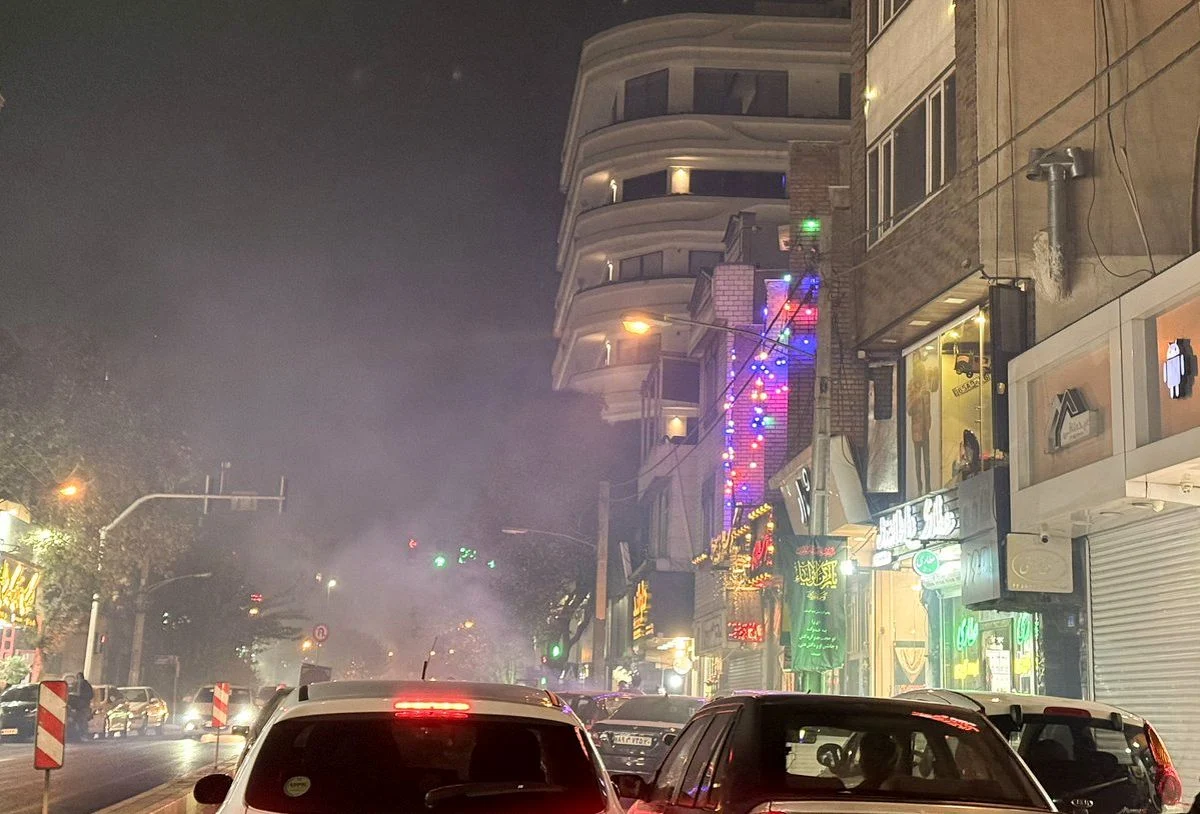 بوی عجیبی که این روزها شهروندان تهران را آزار میدهد بوی عجیبی که این روزها شهروندان تهران را آزار میدهد