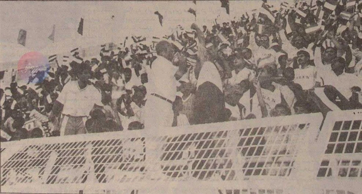 2025-11-26_08-43-22_065907-meylesokhan-ir تماشاگران بازی ایران و عربستان