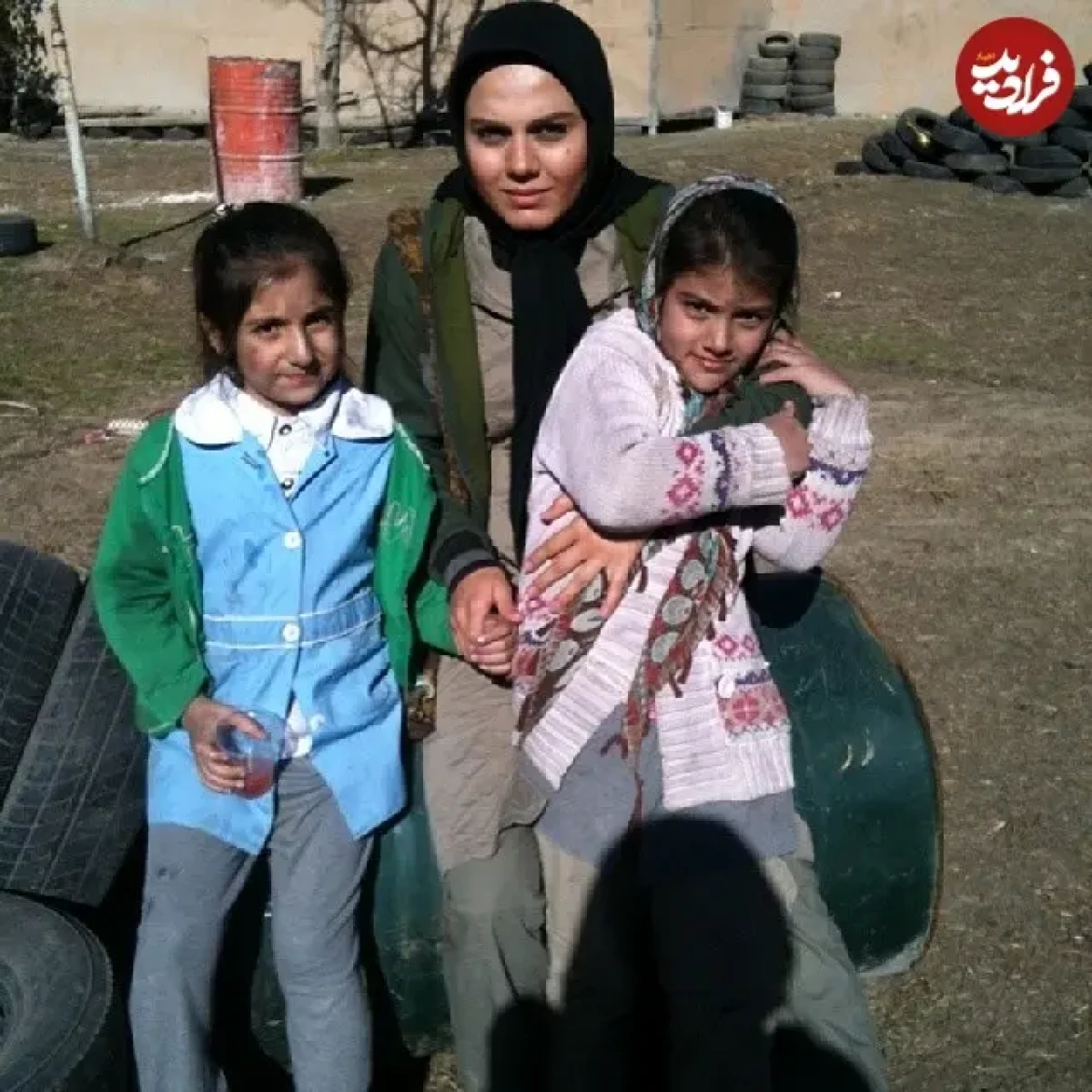 تونل زمان | «آزاده زارعی» در پشت صحنه سریال آوای باران؛ سال 92 تونل زمان | «آزاده زارعی» در پشت صحنه سریال آوای باران؛ سال 92