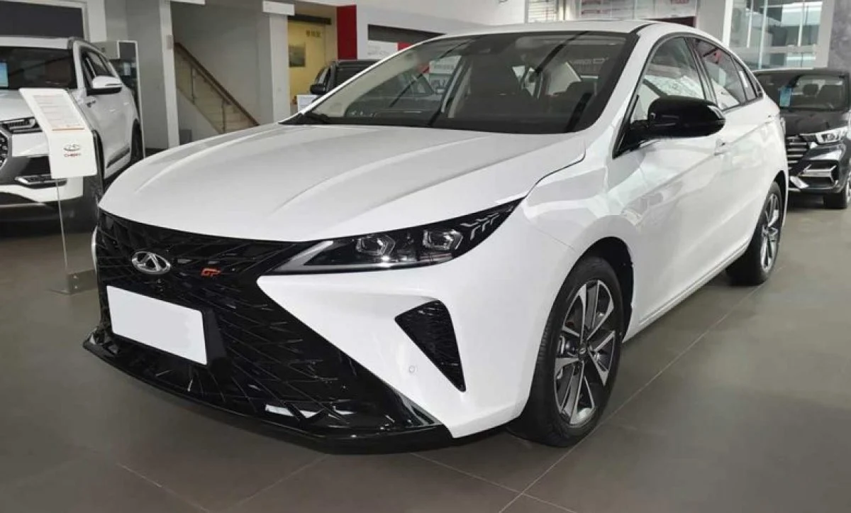 شرایط فروش فونیکس FX و آریزو ۶ جی‌تی در آذر ۱۴۰۴ اعلام شد