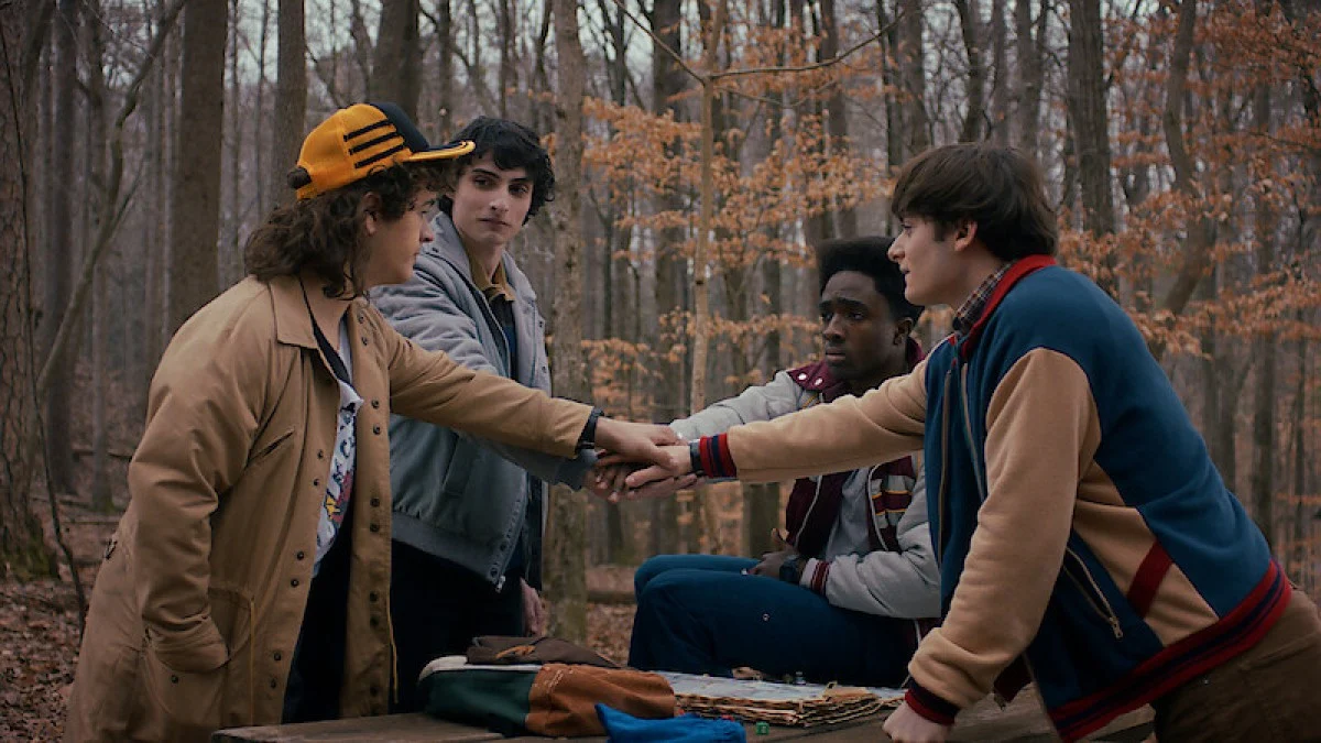 هجوم عجیب هواداران سریال چیزای عجیب Stranger Things نتفلیکس را از کار انداخت هجوم عجیب هواداران سریال چیزای عجیب Stranger Things نتفلیکس را از کار انداخت