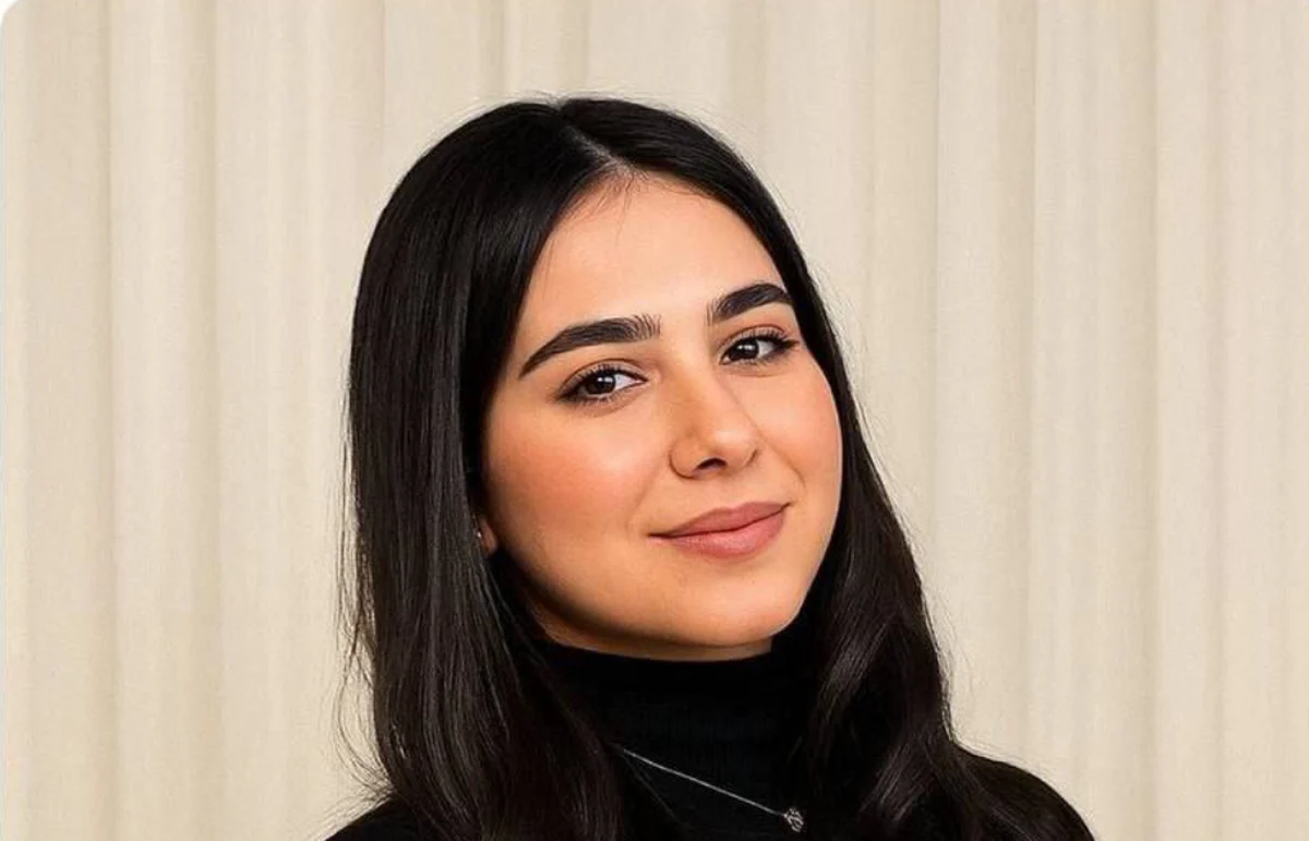 نیلوفر قلعهوند که بود؟ روایت کامل زندگی و شهادت او در حمله ۲۳ خرداد نیلوفر قلعهوند که بود؟ روایت کامل زندگی و شهادت او در حمله ۲۳ خرداد