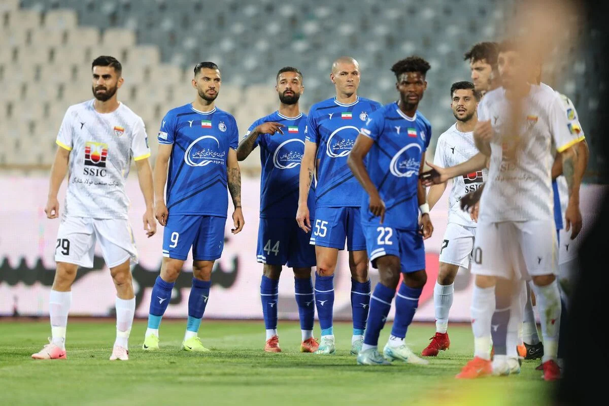 استقلال با ۵ تغییر به مصاف فولاد میرود +عکس مصاف استقلال و فولاد در فروردین ۱۴۰۴