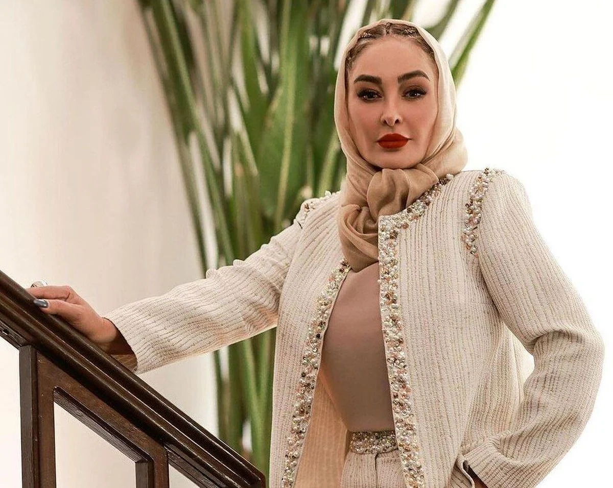 تغییر چهره الهام حمیدی در جشن تولد ۴۸ سالگیاش تغییر چهره الهام حمیدی در جشن تولد ۴۸ سالگیاش