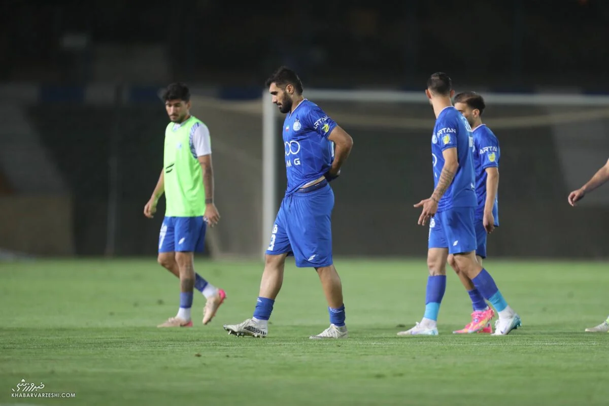 اخراج بازیکن گرانقیمت استقلال؛ تصمیم ساپینتو علنی شد! اخراج بازیکن گرانقیمت استقلال؛ تصمیم ساپینتو علنی شد!